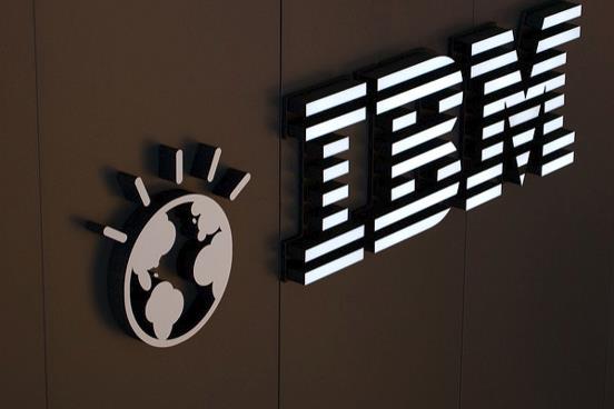 在云計算與大型機銷售的帶動下，IBM實現六年來的首次營收增長