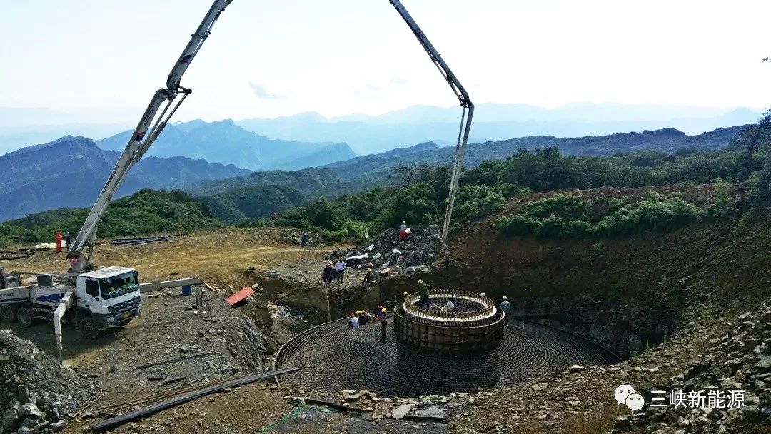 三峽新能源重慶武隆大梁子風(fēng)電項(xiàng)目完成首臺(tái)風(fēng)機(jī)基礎(chǔ)澆筑