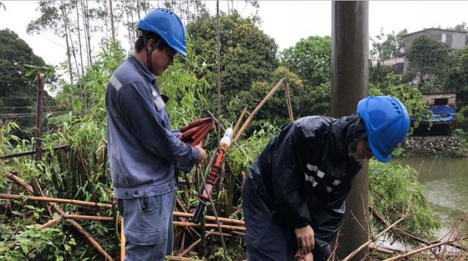      截止9月17日16時，受臺風“山竹”影響停電的居民全部恢復供電。