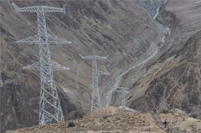 極限挑戰！這條“電力天路”正式投入運營