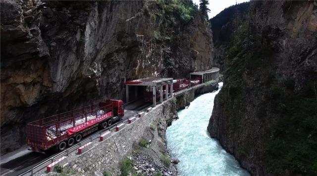 極限挑戰！這條“電力天路”正式投入運營